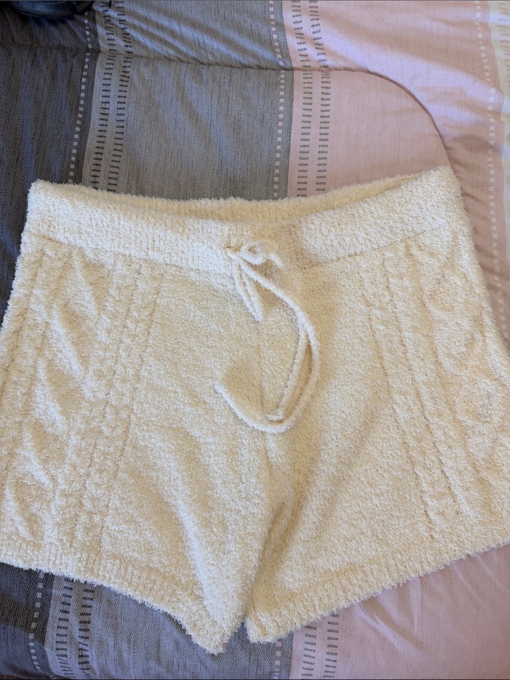 Pol Cozy Cream Knit Lounge Shorts. Medium